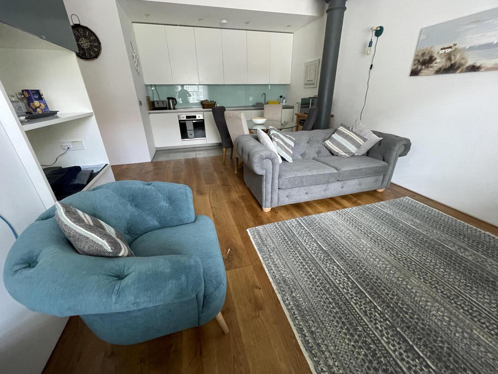 Cozy Coastal Apartment Plymouth Exterior photo